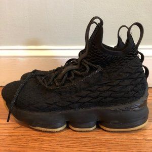 Nike Lebron XV (GS) Black Gum Basketball Shoes 922